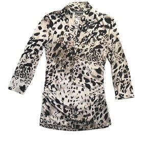 Vince Camuto Black and Cream Animal Print V-Neck Blouse Ruched Side 3/4 Sleeve